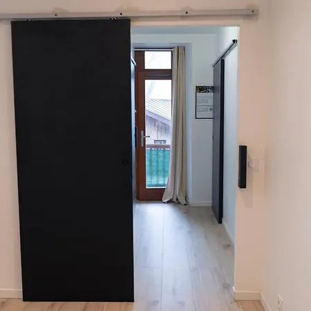 Charming Old Town Apartment, Steps Away From The * Annecy